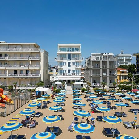 Hotel Boston 3 Stelle Superior Frontemare Lido di Jesolo Luaran gambar