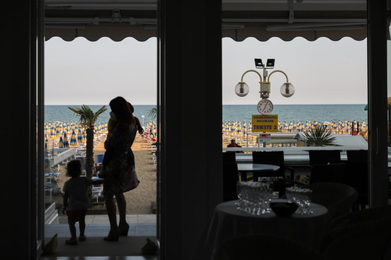 Hotel Boston 3 Stelle Superior Frontemare Lido di Jesolo Luaran gambar