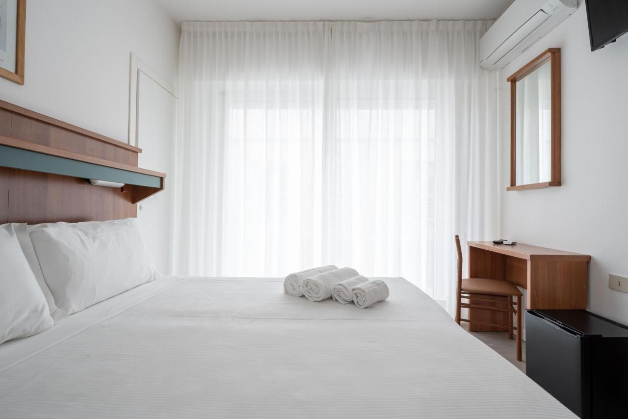 Hotel Boston 3 Stelle Superior Frontemare Lido di Jesolo Luaran gambar