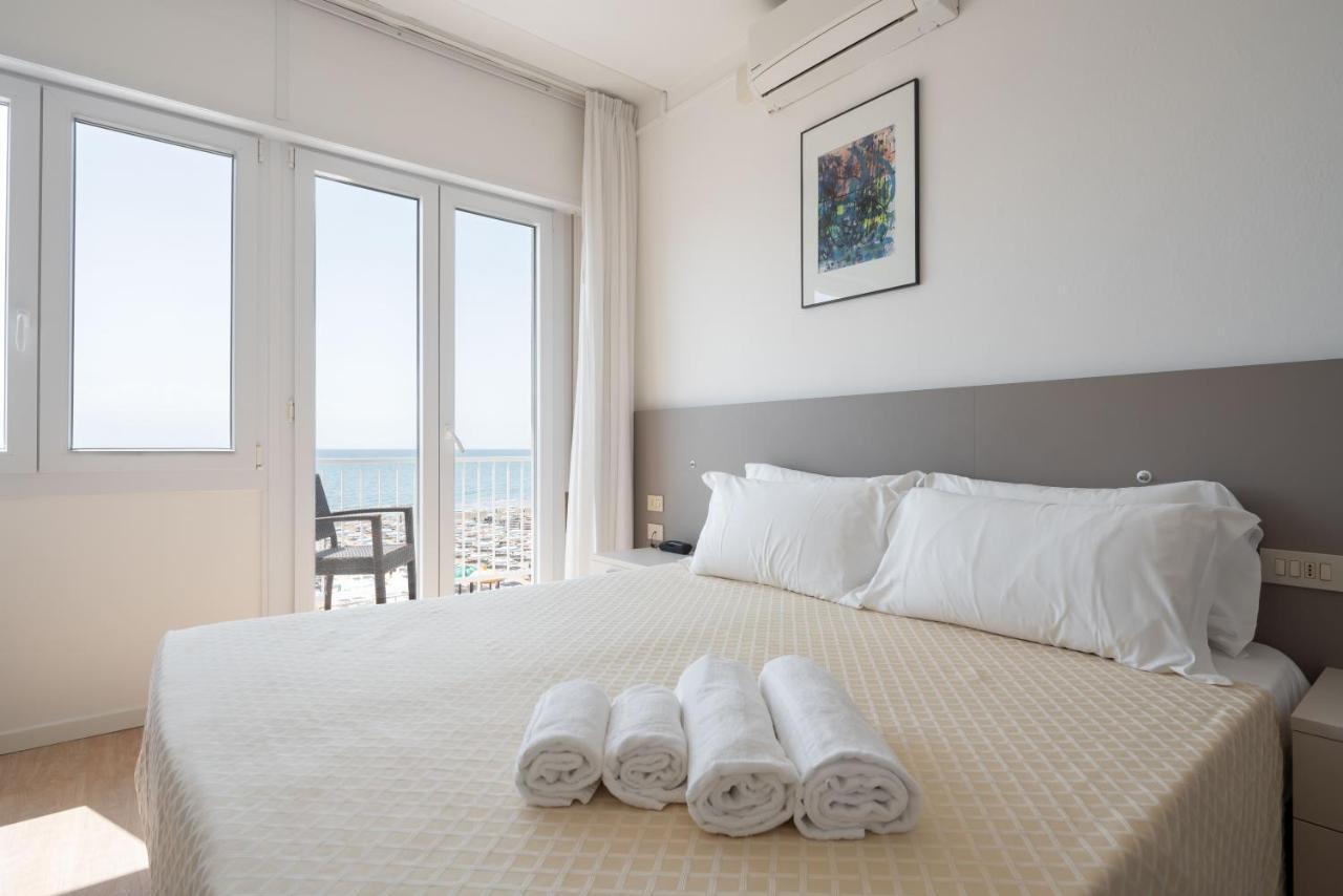Hotel Boston 3 Stelle Superior Frontemare Lido di Jesolo Luaran gambar