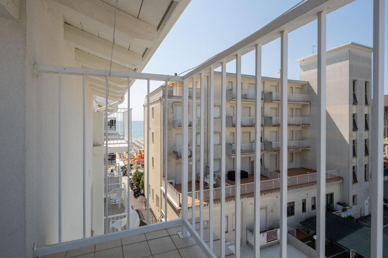 Hotel Boston 3 Stelle Superior Frontemare Lido di Jesolo Luaran gambar