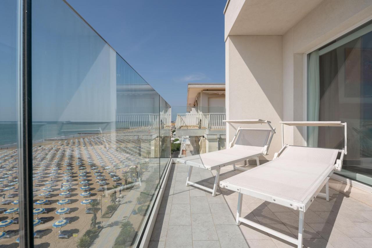 Hotel Boston 3 Stelle Superior Frontemare Lido di Jesolo Luaran gambar